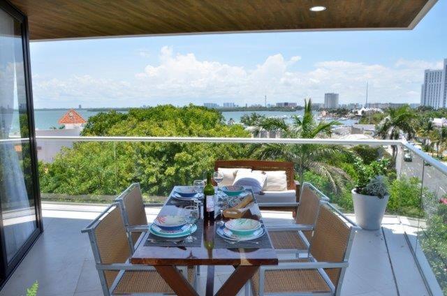 Takh Sea View Apartment Канкун Экстерьер фото